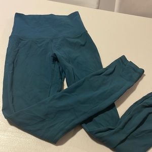 Submarine align  size 0 lululemon